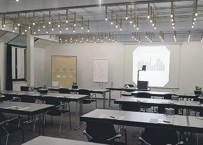 酒店 Trip Bristol 3*