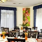 Hotel Trip Bristol 3*