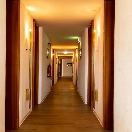 Hotel Trip Bristol 3*