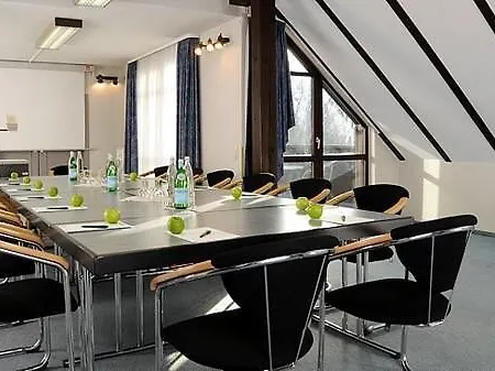 Trip Bristol Hotel 3*