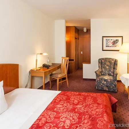 Trip Bristol فندق 3*